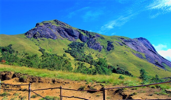 idukki hill station, anamudi peak, places to visit in kerala