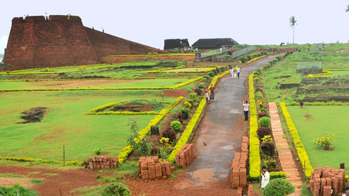 fort bekal, kasaragod fort, places to visit in kerala, Kasaragod tourist places