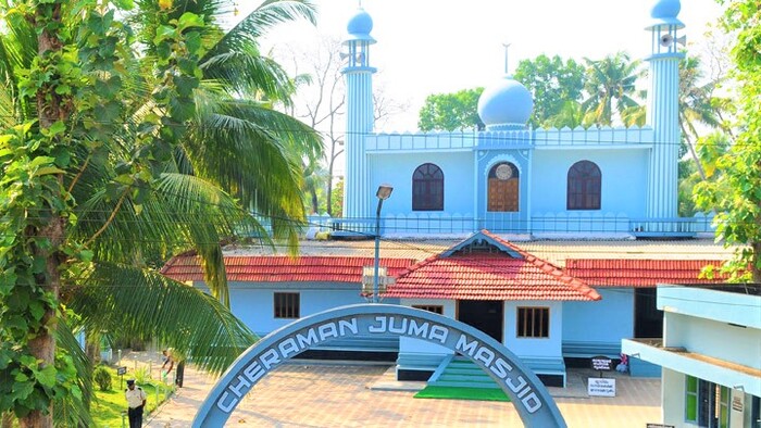 pilgrims in thrissur, places to visit in kerala, cheraman juma masjid