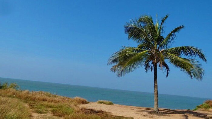beaches in kannur, places to visit in kerala, kannur beaches, meenkunnu beach