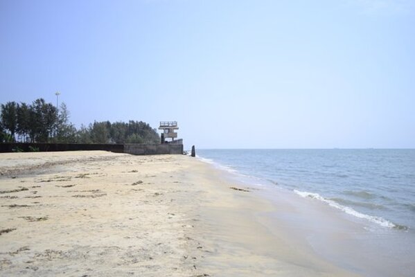 beaches in ernakulam,places to visit in kerala, puthuvype beach