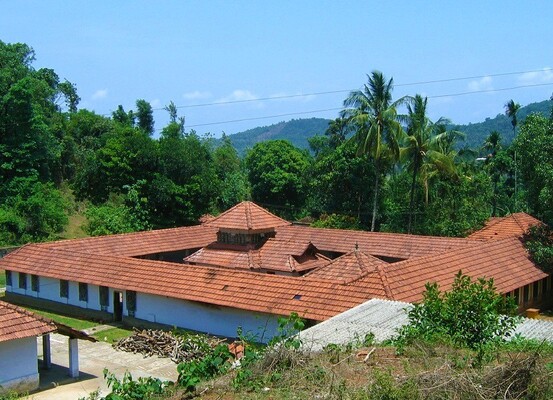 pilgrims in Wayanad, thrissilery shiva temple