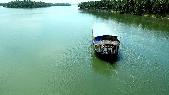 backwaters in Kasaragod, places to visit in kerala, Kasaragod tourist places, valiyaparamba backwater