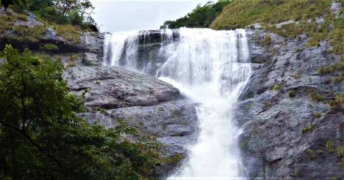 waterfalls in kollam, palaruvi waterfalls, places to visit in kerala